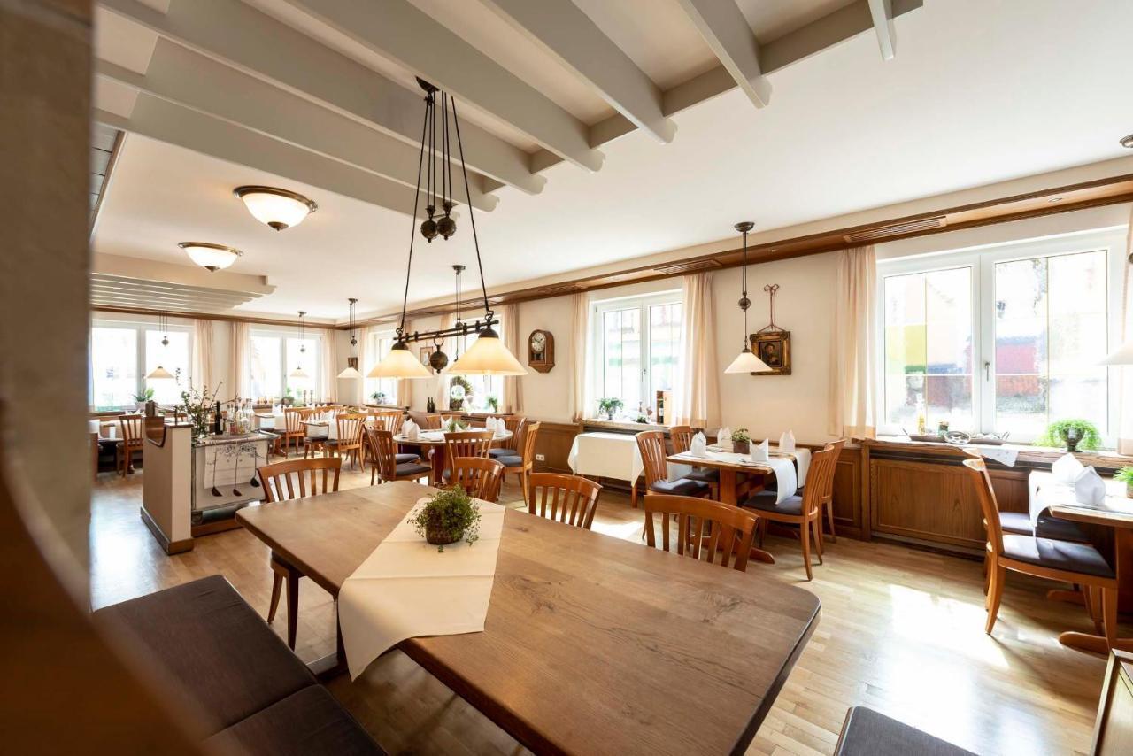 Hotel Gasthof Krone Niederstetten المظهر الخارجي الصورة