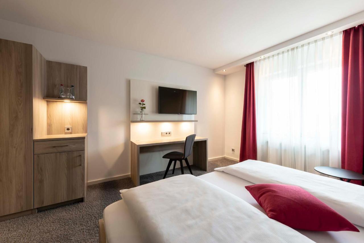 Hotel Gasthof Krone Niederstetten المظهر الخارجي الصورة