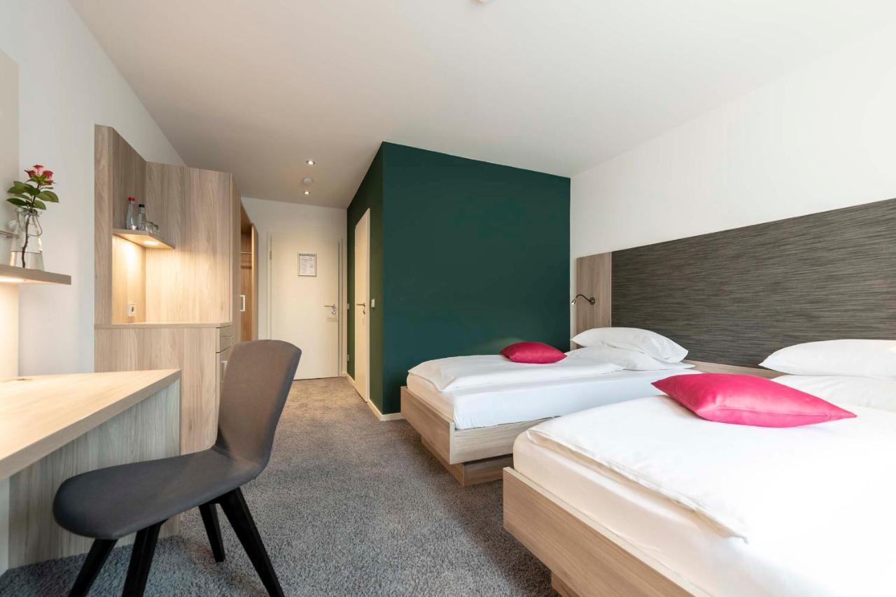 Hotel Gasthof Krone Niederstetten المظهر الخارجي الصورة