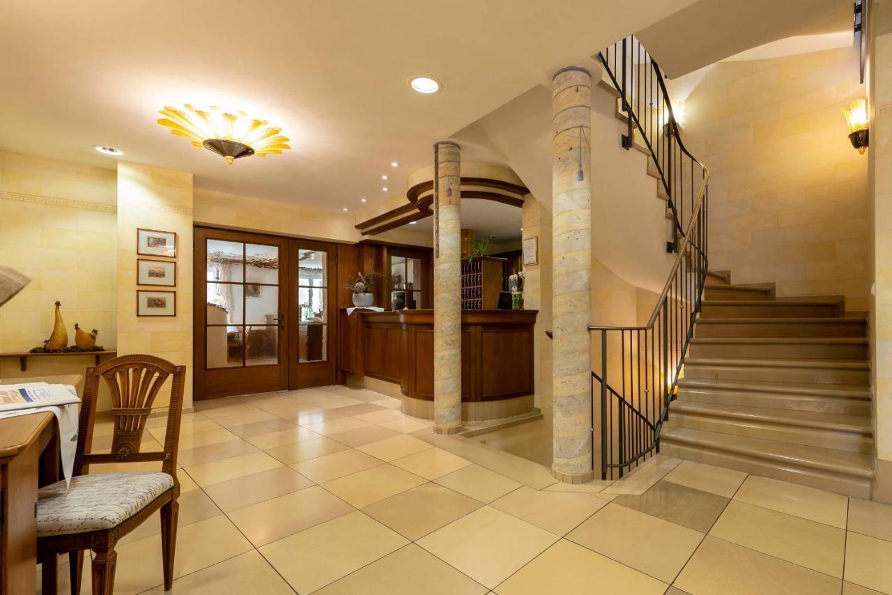 Hotel Gasthof Krone Niederstetten المظهر الخارجي الصورة